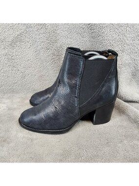 Sofft Shoes Womens Size 7.5 Welling Black Textured Leather Ankle Booties *Read*